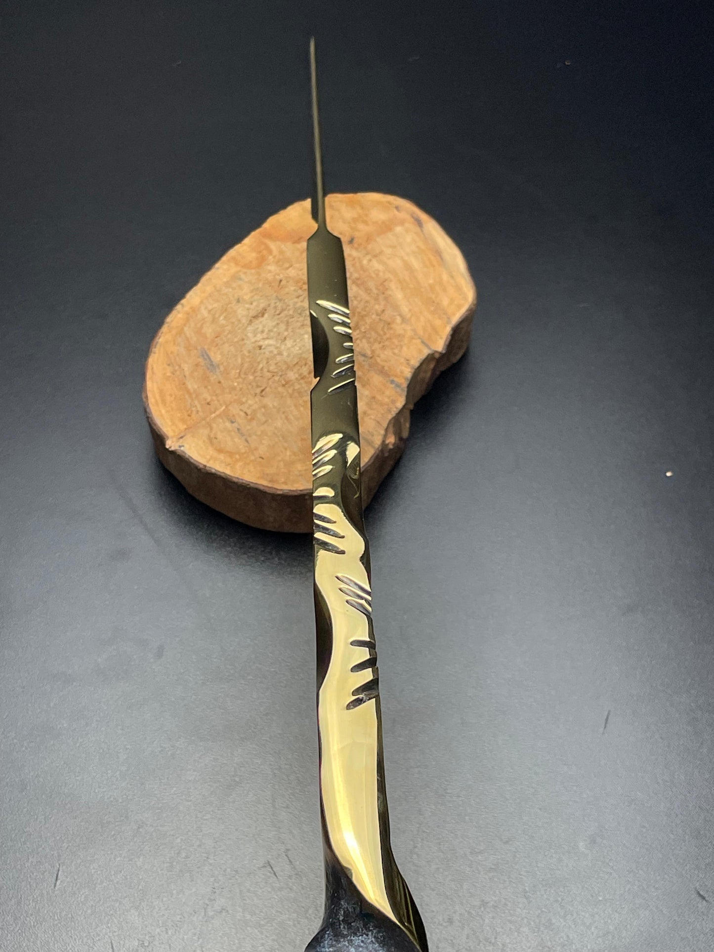 “The Ember King” – Full Gold Collector Knife