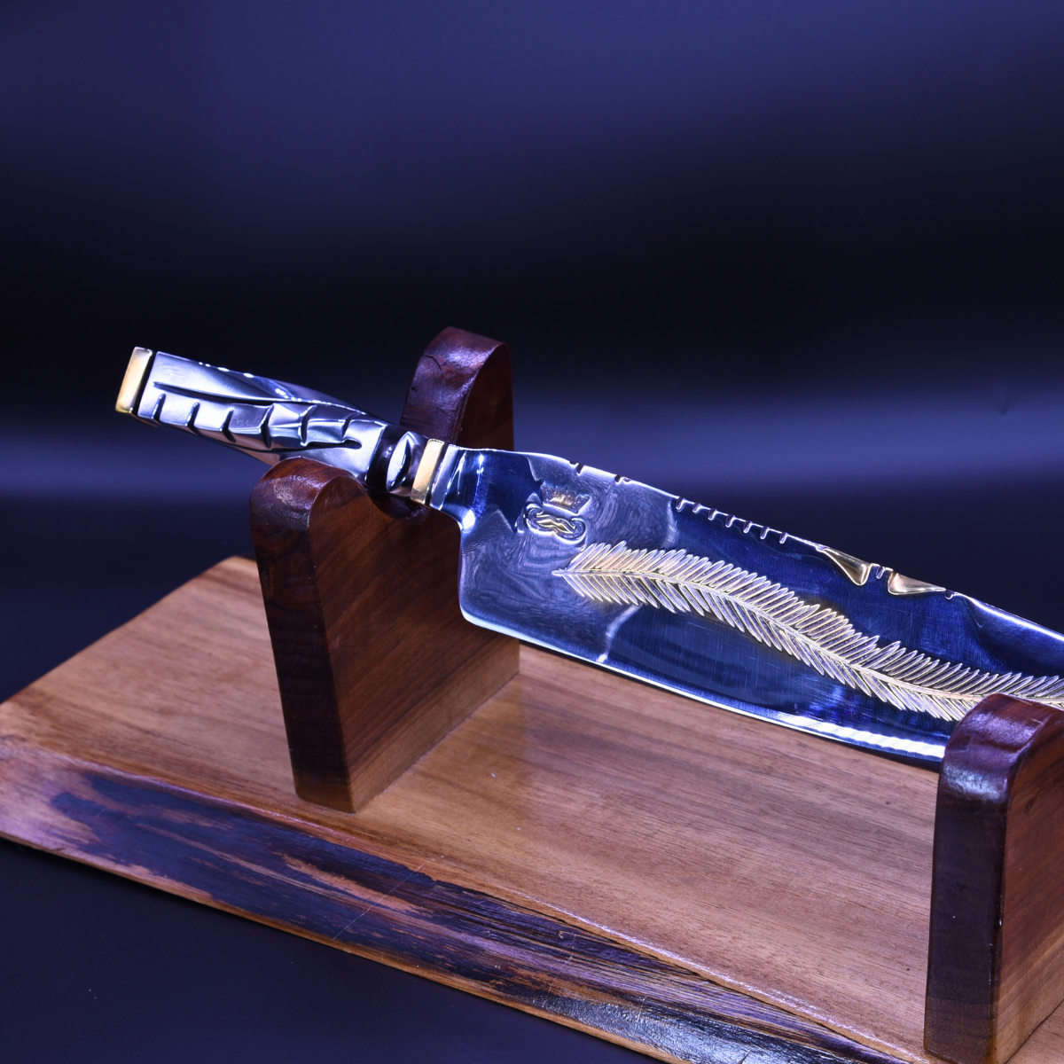 "The Quill" — Mixed Gold & Steel Blade