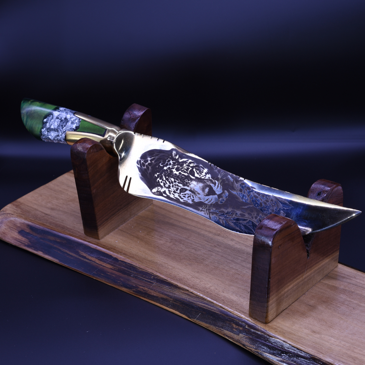 "The Stalker" — Mixed Gold &amp; Steel Collector Knife