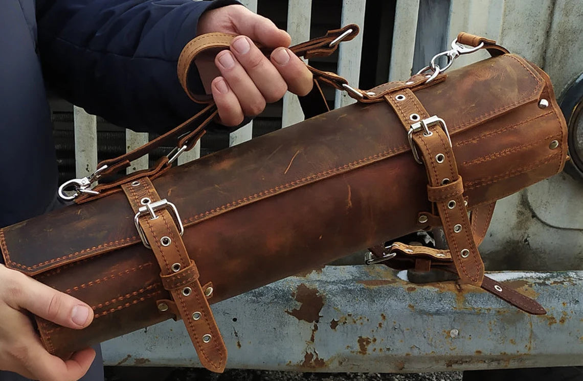 The Blade Vault 7-Slot Leather Knife Roll